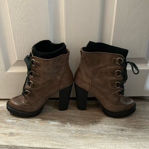 Tracey Reese Plenty brown boots.